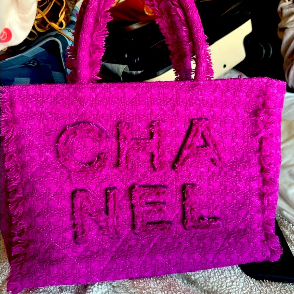 Chanel Tweed Wool Large Zipped Shopping Tote FW 2019